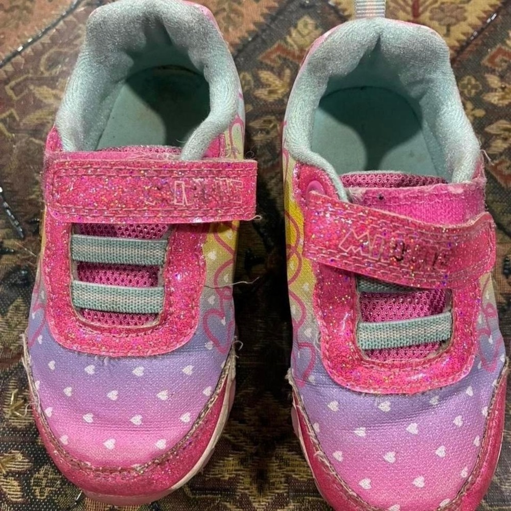 Minnie Mouse pink toddler shoes girl Size 8